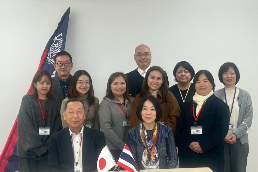 หลักสูตรฝึกอบรมการดูแลผู้สูงอายุ แบบ 2 ระบบ (ไทย-ญี่ปุ่น) หลักสูตรฝึกอบรมการดูแลผู้สูงอายุ แบบ 2 ระบบ (ไทย-ญี่ปุ่น)